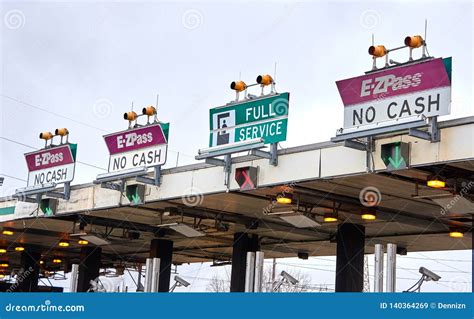 E-ZPass® Plus is an additional service that allows E-ZPass® customers to use E-ZPass® to pay for parking. How does E-ZPass® Plus work? Just obtain a regular airport parking ticket on entry. On exit (with your E-ZPass® tag properly mounted) hand the ticket to the cashier and request to pay with E-ZPass® Plus (at Albany Airport) or insert ....