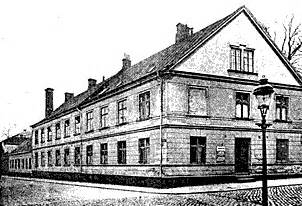 Örebro hospital, lasarett och kurhus 1527 1863. - Oracle r12 lease management student guide.