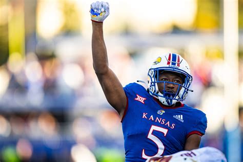 After some big runs by UT’s Roschon Johnson, QB Casey Thompson was intercepted in the end zone by KU’s OJ Burroughs. Kansas now had the ball at the 20-yard line with 1:10 left in the game; one .... 