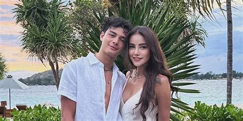 OLLA RAMLAN BUGIL ngesex & jok kulit berkualitas xxvido update terbaru plus Lihat video hits Pornhub Sma Gaul mousse coklat image 1
