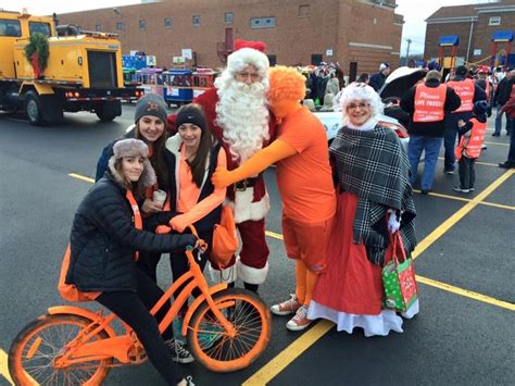 OLPH line up start of the Glenview Holiday Parade OTFGlenview crew