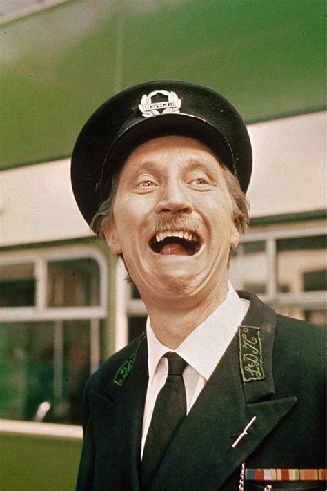 ON THE BUSES REDUX on Make a GIF