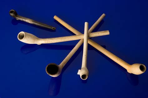 One British Thing: Clay Pipes - wintechmobiles.com