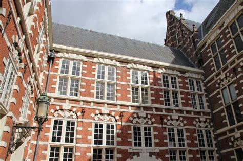 Oost-Indisch Huis in Amsterdam | Atlas Obscura - wintechmobiles.com