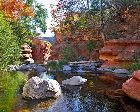 Oak creek in sedona. Oak Creek Canyon Tours and Tickets. 4,707 reviews. The road that winds 16 miles (26 kilometers) through leafy Oak Creek Canyon is the most scenic route between Sedona and Flagstaff or the Grand Canyon. With dramatic red rock formations to either side, the gorge is an outdoor playground for camping, fishing, hiking, picnicking, and swimming. 