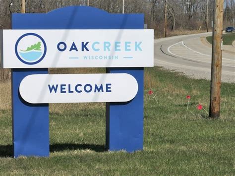 Oak creek wi patch. Here are the addresses for polling places for each alderperson district: District 1- School District Administration Building, 7630 South 10th Street. District 2- Oak Creek Assembly of God, 7311 ... 