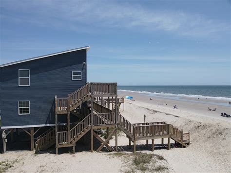 Oak island north carolina home rentals. Steps from the beach with breathtaking views, this cozy, beautifully decorated condo features 2 bedrooms, 1 bath and sleeps 6. Choose a short walk to the pool or simply relax on the private balcony listening to the soothing sounds of the ocean. Dec 17 – 24. $149 night. 