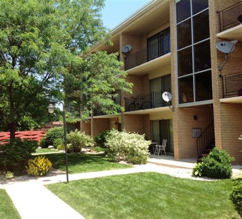 Oak lawn apartments. Cortland Oak Lawn is a 515 - 1,186 sq. ft. apartment in Dallas in zip code 75219. This community has a 1 - 2 Beds, 1 - 2 Baths, and is for rent for $1,284. Nearby cities include University Park, Farmers Branch, Addison, Mesquite, and Richardson. A epIQ Rating. 