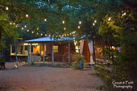 Oak meadow ranch. Oak Meadow Ranch, Valley View, Texas. 23,391 likes · 537 talking about this · 12,025 were here. Come experience life in Texas the way we have for decades in our gorgeous lodging, event venue, Chef 