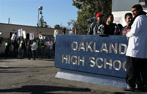 Oakland: Skyline High School campus locked down, 2 detained after shooting