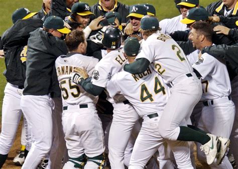 Oakland A’s have win streak snapped in front of familiar-sized crowd
