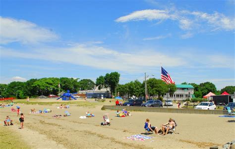Oakland beach. Oakland Beach is a clean, beautiful, safe, pristine and family-friendly sandy beach in Rye. It has clear water. The water there is clear, but it's not the best beach to swim safely. It's … 