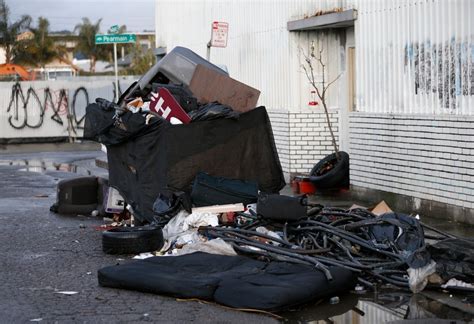 Oakland illegal dumping: More options for disposing of junk