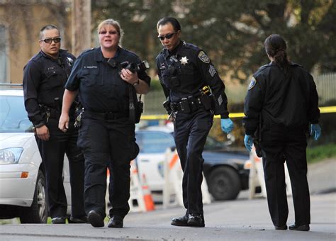 Oakland police investigating homicide