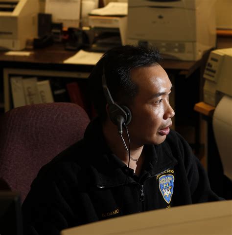 Oakland police union blasts mayor after city's 911 system experiences delays