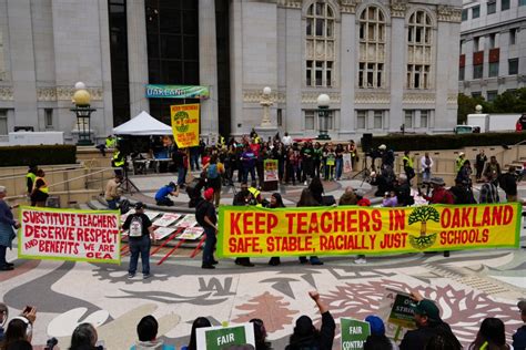 Oakland teachers reach 'Common Good' agreement but still on strike