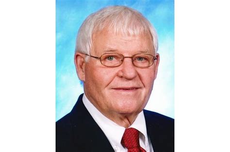 Harvey Dean Beedle, age 87 of Mitchell, SD died Friday, June 30, 2023 at the Dougherty House in Sioux Falls, SD. Memorial services will be 7:00 PM Friday, July 7, 2023 at the Will Funeral Chapel with burial at Graceland Cemetery. Visitation will be from 5:00 PM to 7:00 PM Friday, July 7, 2023 at the Will Funeral Chapel.