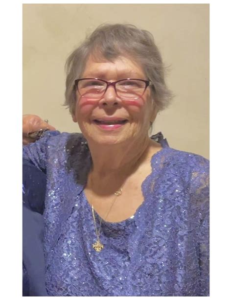 Obituaries huntington ny.  and Mrs.  Moffitt - Catherine Howe, 80, of ...