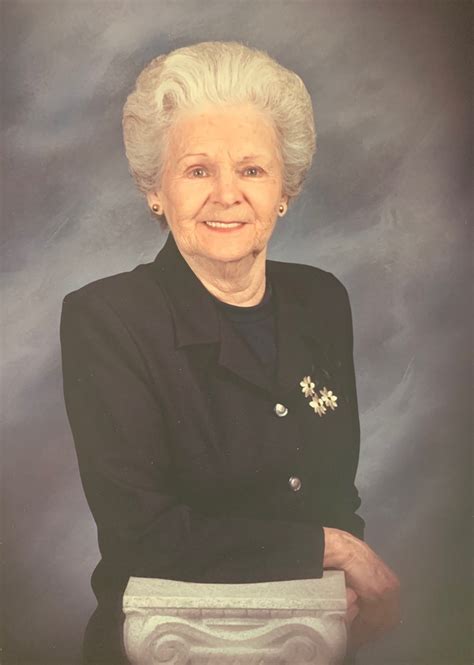 Obituaries knoxville. .  ...