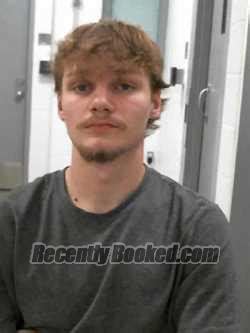 Obituaries muscatine.  Please check back soon.  CAMERON MATTHEW LEWIS ...