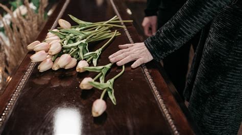 Obituaries past 7 days. .  ...
