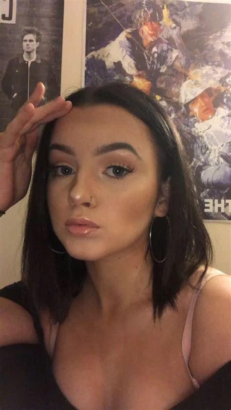 Oblyfans leaks. Height: 157 cm. Weight: N/A. 29K. 11. 0. XoAeriel is a very talented Twitch broadcaster and social media personality from United States. She has gained more than 240k fan followers on the platform. Born on April 10, 1997, XoAeriel hails from Michigan, United States. As in 2023, XoAeriel's age is 26 years. 