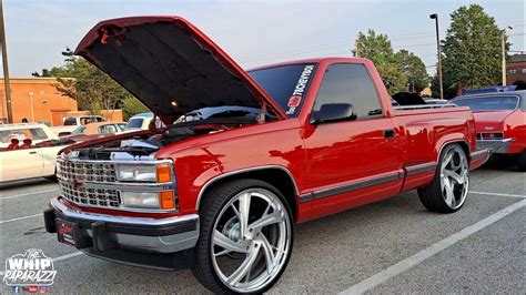 Obs Chevy Tahoe doing donuts on 26s streetsledslim street sleds .