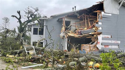 Ocala fl storm damage. Mar 14, 2022 · In its damage survey, NWS Jacksonville said the 200-yard-wide tornado traveled a path of approximately 25 miles from Dunnellon to Ocala in over 28 minutes. Alex Sierra shared video with News 6 ... 