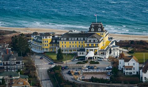 Ocean house westerly. Ocean House. Intercrest is remarkable for its light-filled rooms and expansive views of the Atlantic Ocean on one side and Narragansett Bay on the other. It sits on the same footprint as the home ... 