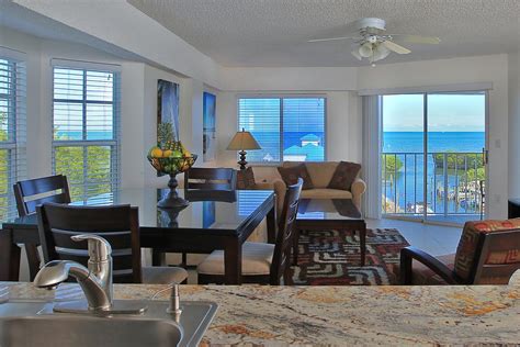Ocean pointe suites. Ocean Pointe Suites at Key Largo is the perfect place to get away from it all and enjoy some rest and relaxation. Our condo rentals overlook the beautiful Atlantic Ocean, and our private 60-acre oceanfront sanctuary is the perfect place to unwind. 