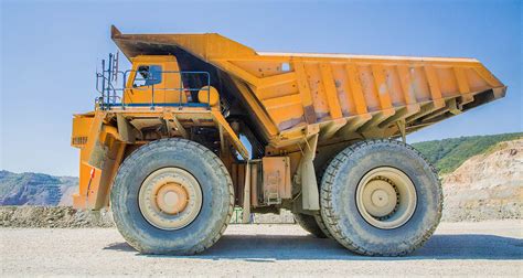 Off Road Heavy Equipment & Industrial Tires