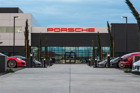 Off The Track Porsche Experience Center - Los Angeles, CA