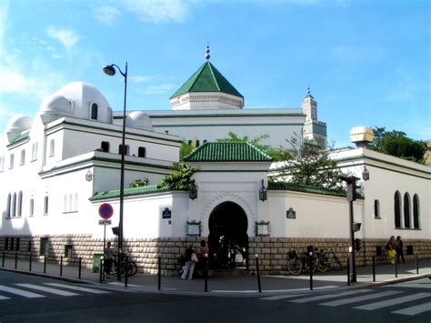 Off the Beaten Path in Paris: The Grand Mosque