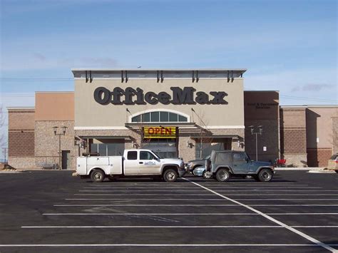 Office max topeka. Store details for your local OfficeMax store in Dallas, TX. Visit us for home office and school supplies. From: To: Search Again: Home / Locator / Texas / Dallas / Store #6165 OfficeMax Store # 6165-Print-Services, Dallas Address. 2415 NORTH HASKELL Dallas, TX 75204 ... 