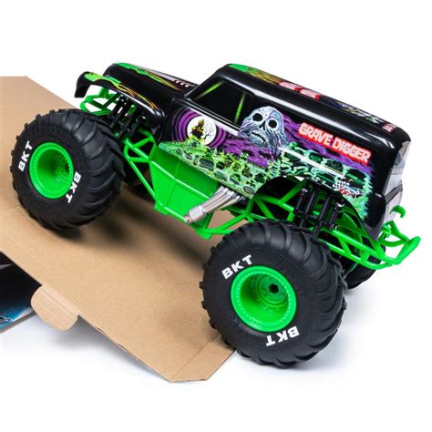 Official grave digger remote control truck 1 15 scale. Introducing the all-new, official Monster Jam Grave Digger Freestyle Force RC! This powerful 1:15 scale remote control Monster Jam monster truck is the only RC that allows you to perform front and rear wheelies while driving! With this Ultimate Champion Edition Grave Digger, you can be the Monster Jam champion and replicate over 12 stunts - just … 