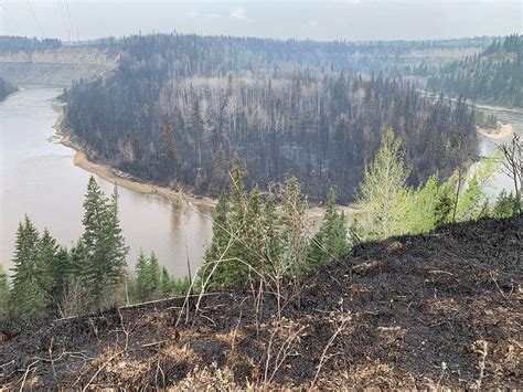 Officials prepare for another bout of wildfires in Alberta as temperatures to rise