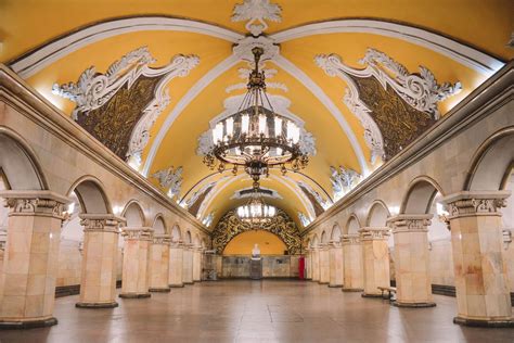 Oficina de apuestas en Moscú por estaciones de metro.