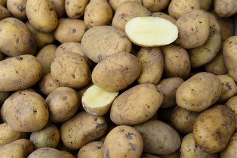 Ohio man's potato peeling method goes viral