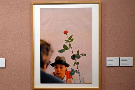 Ohne die rose tun wir's nicht für joseph beuys. - A mind of its own tourettes syndrome a story and a guide.