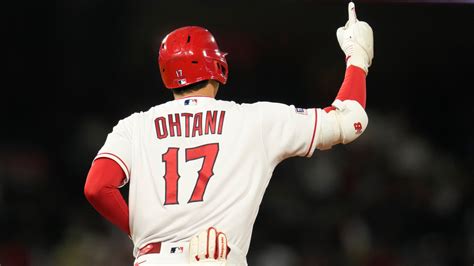 Ohtani hits the longest home run of his MLB career (493 feet) to reach 30 this season