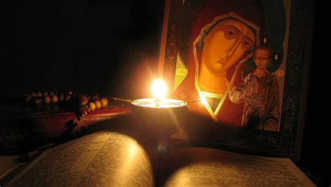 Oil Candle lamp: What is its significance and symbolism in Orthodoxy?