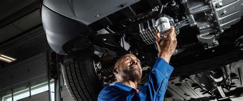 Oil change lincoln ne. An oil change service is the simplest yet most important preventative maintenance service for your vehicle. Engine oil keeps all of the moving parts in the ... 