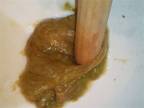 Oil in stool causes