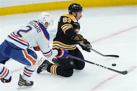 Oilers escape McDavid scare, win 3-2 to snap Bruins’ streak