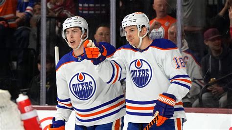 Oilers hold off Coyotes 5-4; McDavid reaches 140 points