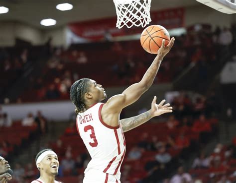 Oklahoma beats Mississippi Valley State 82-43 behind Otega Oweh’s career-high 20 points