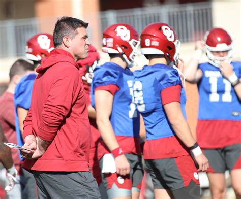 Oklahoma promotes Littrell to offensive coordinator, Finley to co-offensive coordinator