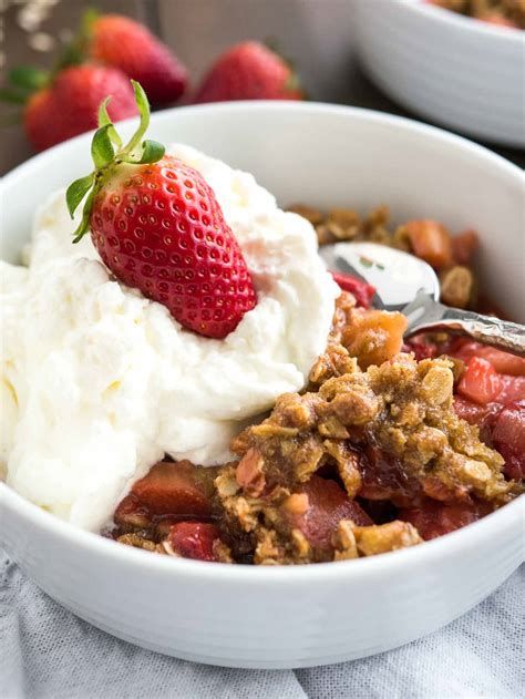 Old Fashioned Strawberry Rhubarb Crisp - Plated …