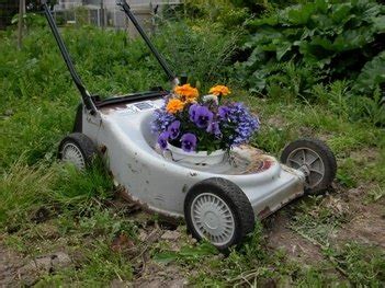 Old Push Lawnmower Yard Decoration Hometalk