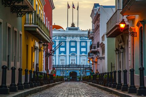 Old San Juan, with its vibrant colors, colo